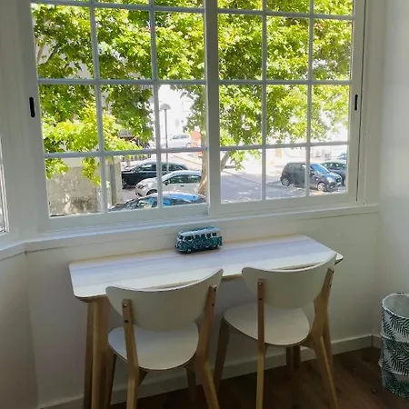 2 Bedroom With Sunny Terrace